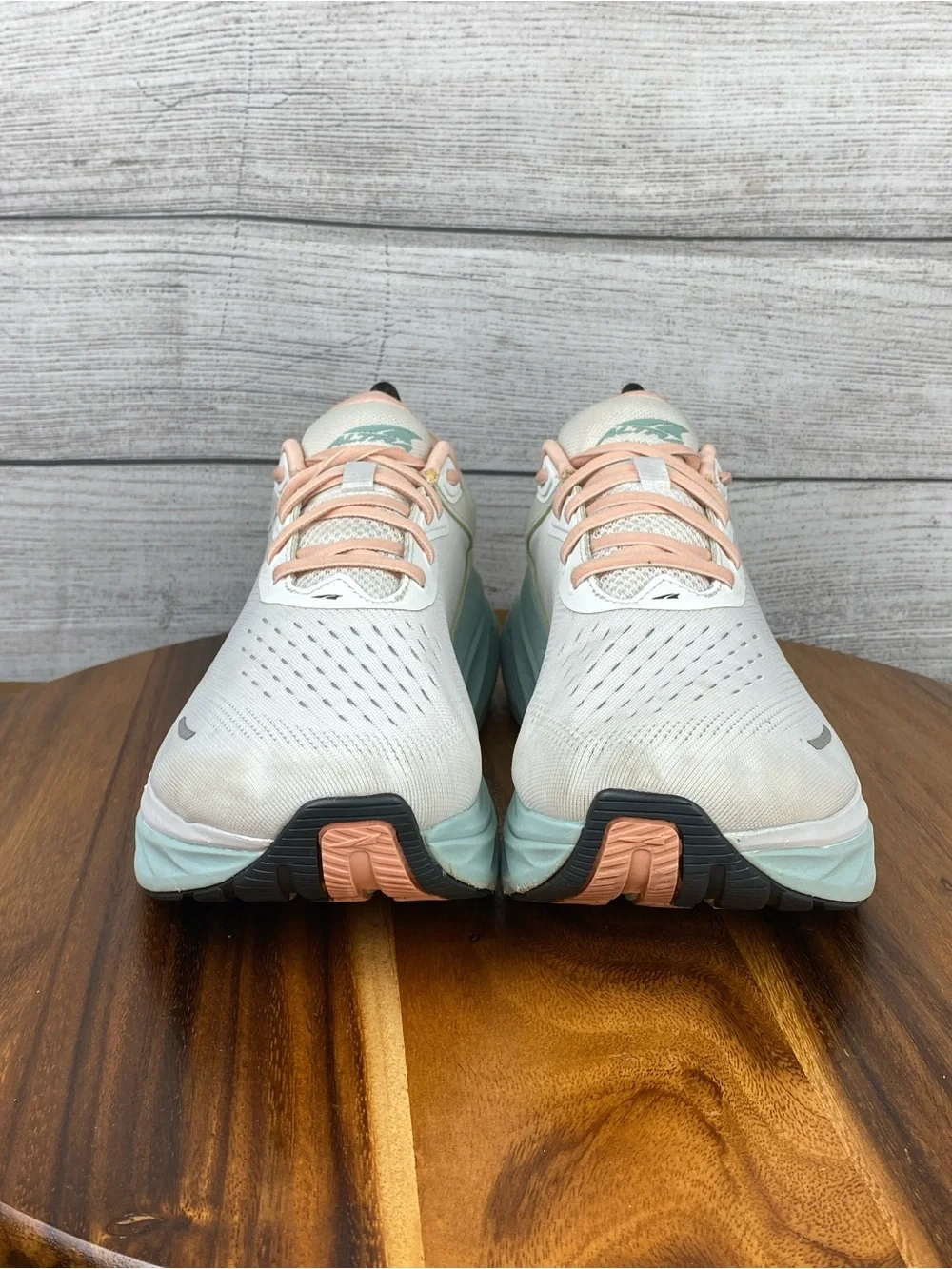 Altra VIA Olympus 2 White Blue Pink Road Running Shoes Women’s Sneaker Size 9